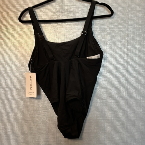 NWT! Athleta Black Hermosa One Piece Swimsuit - Size M - Picture 3 of 8